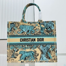 Christian Dior Shopping Bags